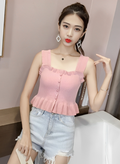Pink Sleeveless Ruffled Knitted Top | Sakura – Le Sserafim