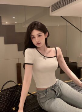 White Asymmetrical Sleeves T-Shirt | Jihyo - Twice