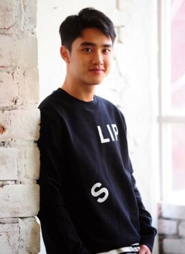 Black “S-LIP” Print Sweatshirt | D.O. – EXO