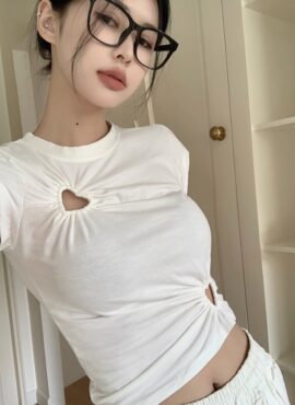 White Hollow Heart T-Shirt | Mina - Twice