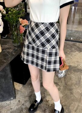 Black Plaid Pleated School Girl Skirt | Ningning - Aespa