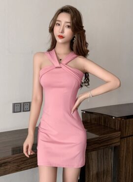 Pink Halter Bodycon Dress | Sakura - Le Sserafim