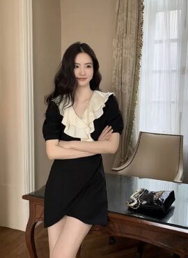 Black Puffed Sleeves Ruffles Dress | Seo A Ri - Celebrity