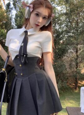 Black Corset Style Pleated Skirt | Sana – Twice