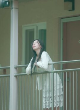 White Lace Layers Dress | Seulgi - Red Velvet