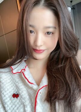 White Plush Cherry Embroidered Pajama Set | Wonyoung - IVE
