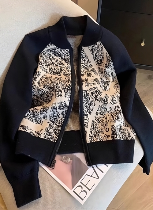 Black And White Abstract Pattern Jacket | Haerin - NewJeans