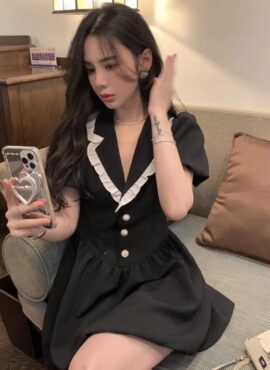 Black Doll Collared Puff Sleeves Dress With White Lining | Yoohyeon - Dreamcatcher