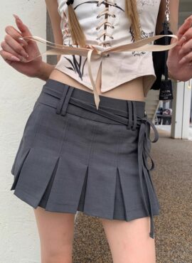 Grey Pleated Skirt With Stringy Belt Detail | Chaewon - Le Sserafim