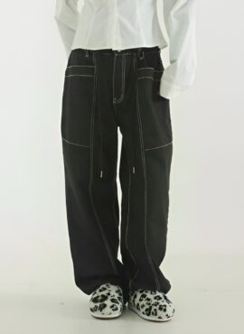 Black Contrasting Topstitch Jeans | Hyunjin - Stray Kids