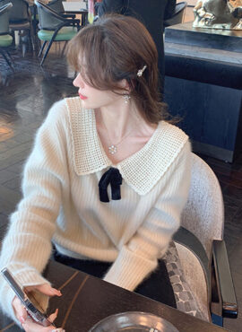 White Crocheted Collar Bow Sweater | Wonyoung – IVE