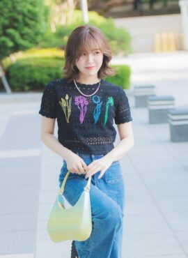 Black Flower Embroidery Hollowed T-Shirt | Wendy - Red Velvet
