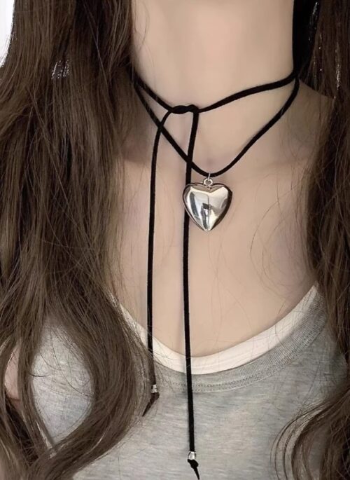 Silver Heart Pendant String Necklace | Wendy - Red Velvet
