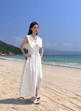 White Doll Collared Sleeveless Midi Dress | Wendy - Red Velvet
