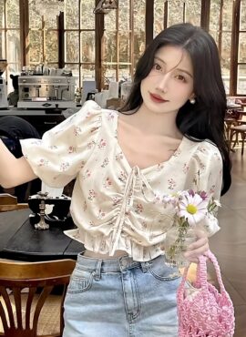 White Floral Drawstring Crop Top | Wendy – Red Velvet