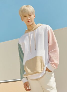 White Pastel Contrasting Hoodie | Jaemin - NCT