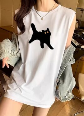 White Spooked Cat Sleeveless T-Shirt | Hyunjin – Stray Kids