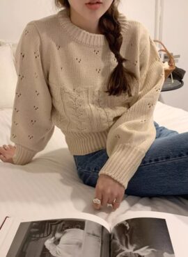Beige Twist Dual Pattern Knitted Sweater | Jisoo – BlackPink