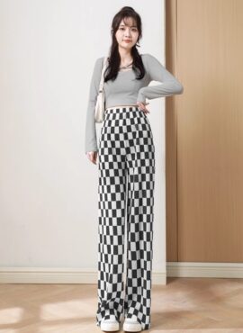 White And Black Checkered Wide Leg Pants | Ahyeon – BabyMonster