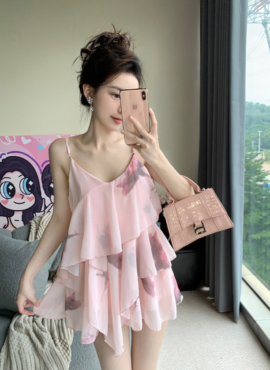 Pink Layered Rose Print Dress | Hyuna