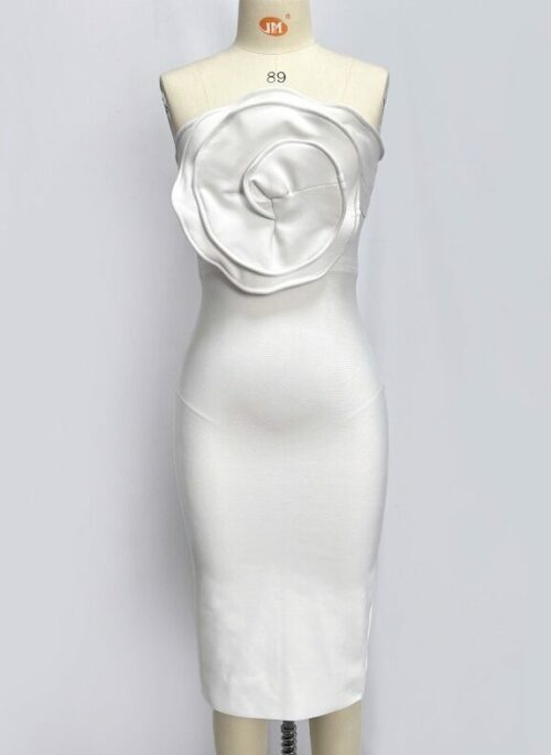 White Big Flower Bodycon Dress | Jisoo - BlackPink