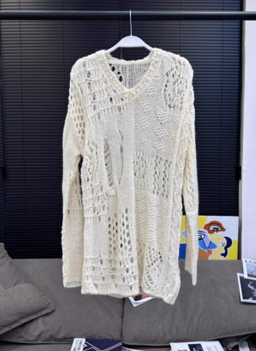 White Crochet V-Neck Sweater | LeeKnow – Stray Kids