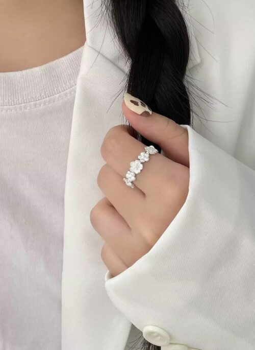 Silver Flower Chain Ring | Eunchae – Le Sserafim