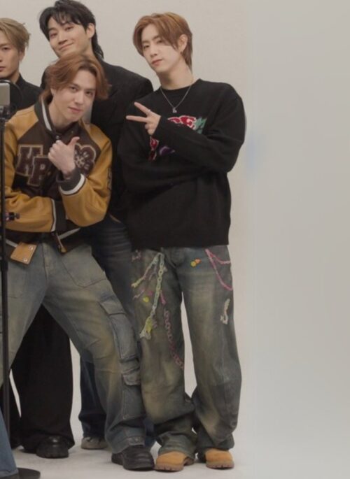 Vintage Blue Cute Chain Printed Jeans | Mark – GOT7