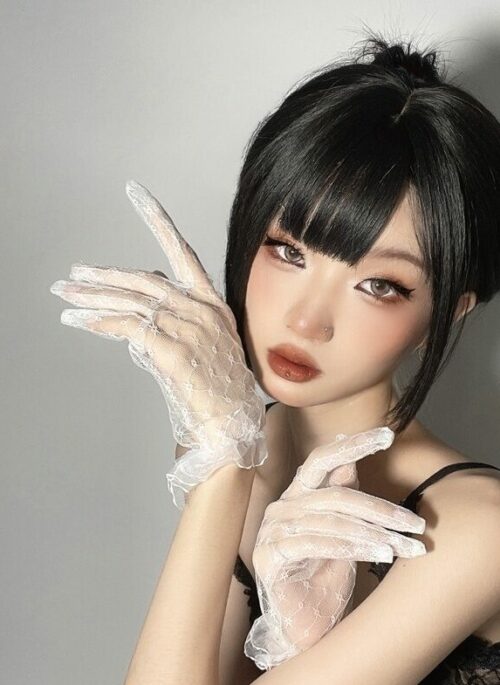 White Lace Ruffle Gloves | Jennie - BlackPink