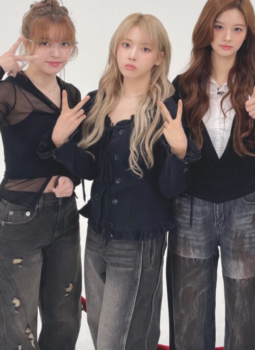 Black Washed Side Stitched Jeans | Jiwoo - NMIXX