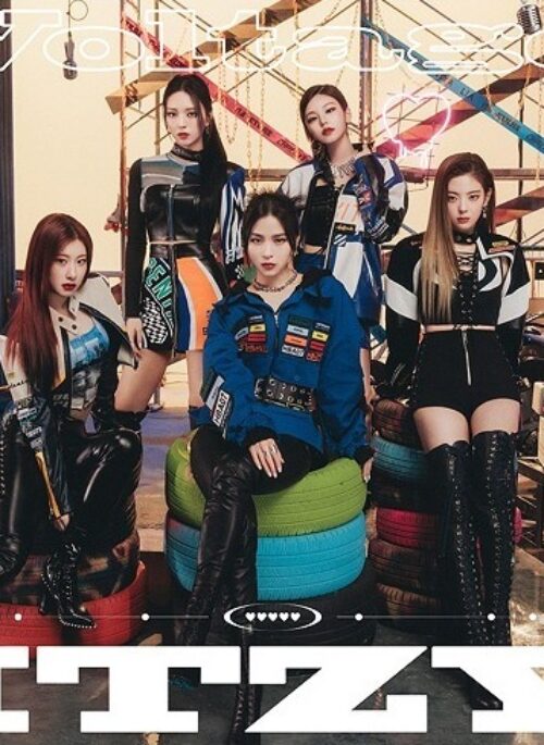 ITZY 1st Single Album - Voltage | Japanese Edition, Standard edition