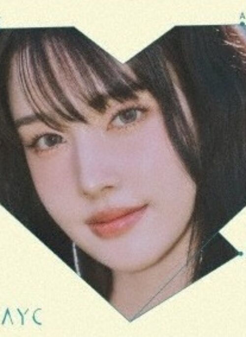 STAYC 5th Single Album - Tell Me Now | Japanese Edition, Member Select version