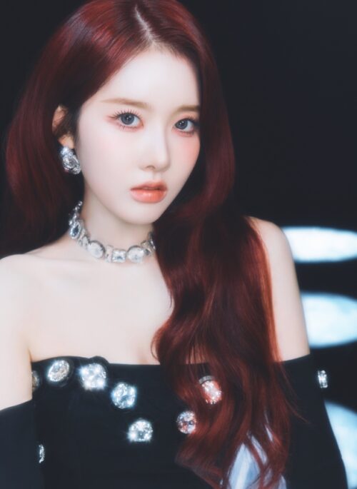 Silver Gems Statement Necklace | Sieun- STAYC