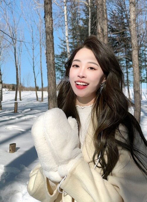White Plush Winter Mittens | Solar - Mamamoo
