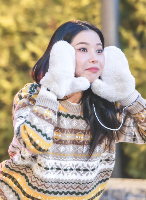 White Plush Winter Mittens | Solar - Mamamoo