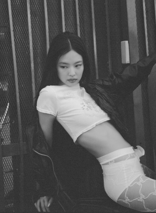 White Bow Pattern Fishnet Stockings | Jennie – BlackPink