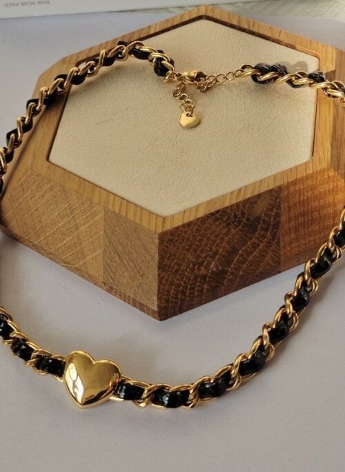 Gold Minimalist Heart Pendant Choker | Chisa – XG