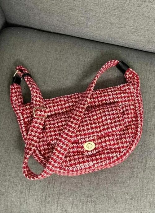 Red Houndstooth Pattern Crossbody Bag | Jennie – BlackPink