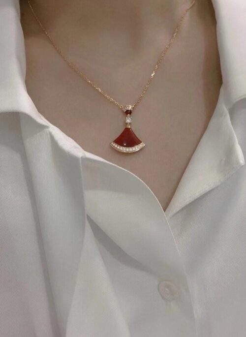 Red Inverted Fan Pendant Necklace | Ningning - Aespa