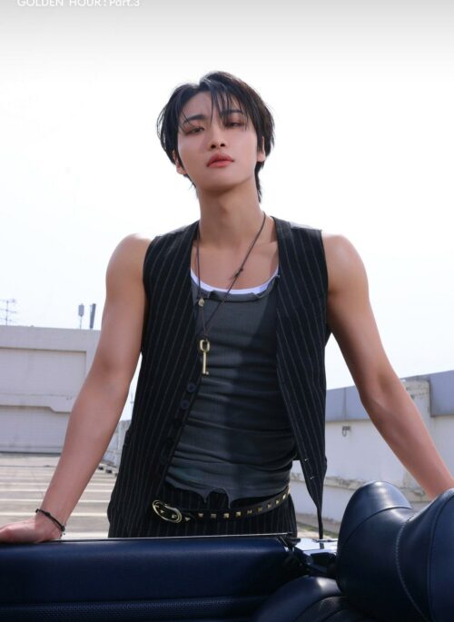 Black Striped Button-Down Vest | Seonghwa – ATEEZ
