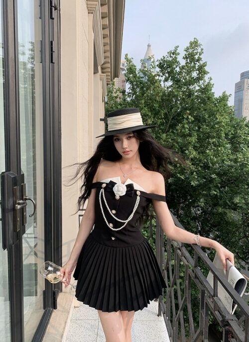 Black Vintage Pearl Chain Off-Shoulders Mini Dress | Jennie - BlackPink