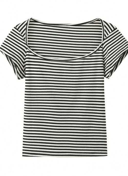 Black & White Striped Scoop-Neck Top | Yuna - ITZY