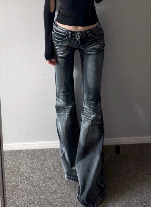 Black Wrinkled Wash Flared Jeans | Yuna - ITZY
