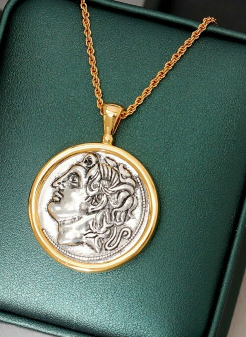 Gold Antique Style Roman Pendant Necklace | Lisa – BlackPink