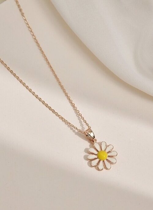 Rose Gold Daisy Pendant Necklace | Kim Mi Kyung – The Potato Lab