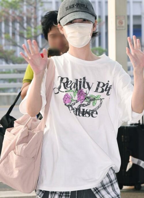White Chained Rose Printed T-Shirt | IU