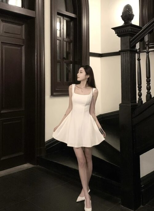 White Classic Formal Dress | Yuna - ITZY