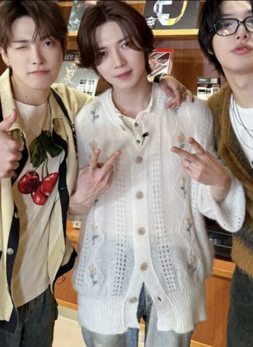 White Flower Embroidered Button-Up Cardigan | Yeosang – ATEEZ