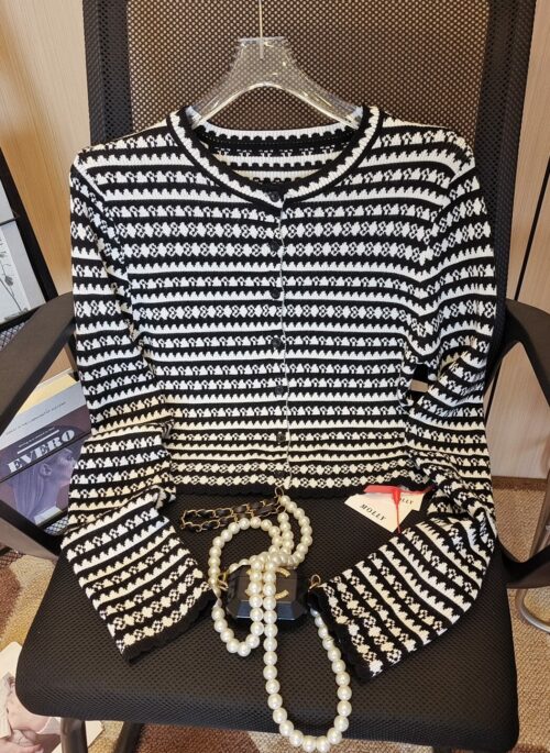 Black And White Jacquard Cardigan | Lisa - BlackPink