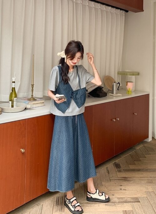 Chic Layered T Shirt And Skirt Set